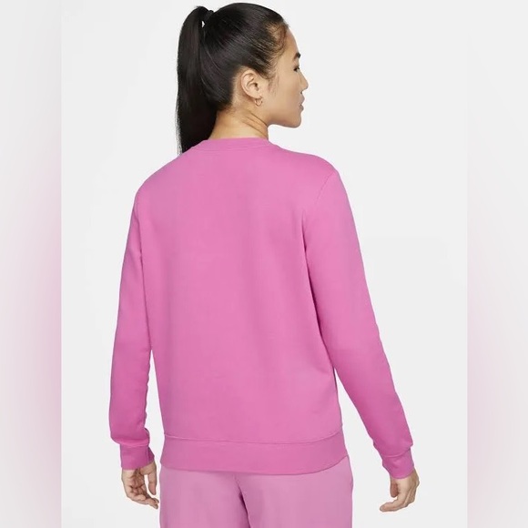 Nike Crewneck in Fuchsia Size Large - Picture 2 of 5